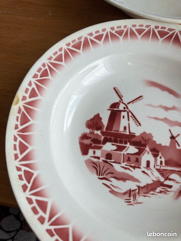 2 grandes assiettes décoratives vintage (image 3)