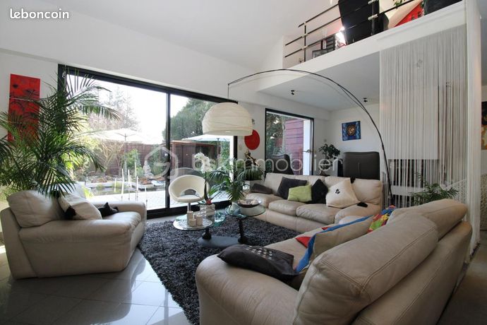 Maison de ville 9 pièces 205 m²