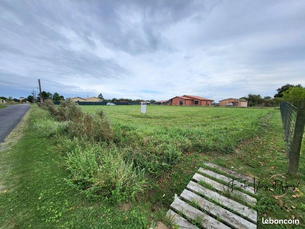 Terrain 1806 m² Bazas