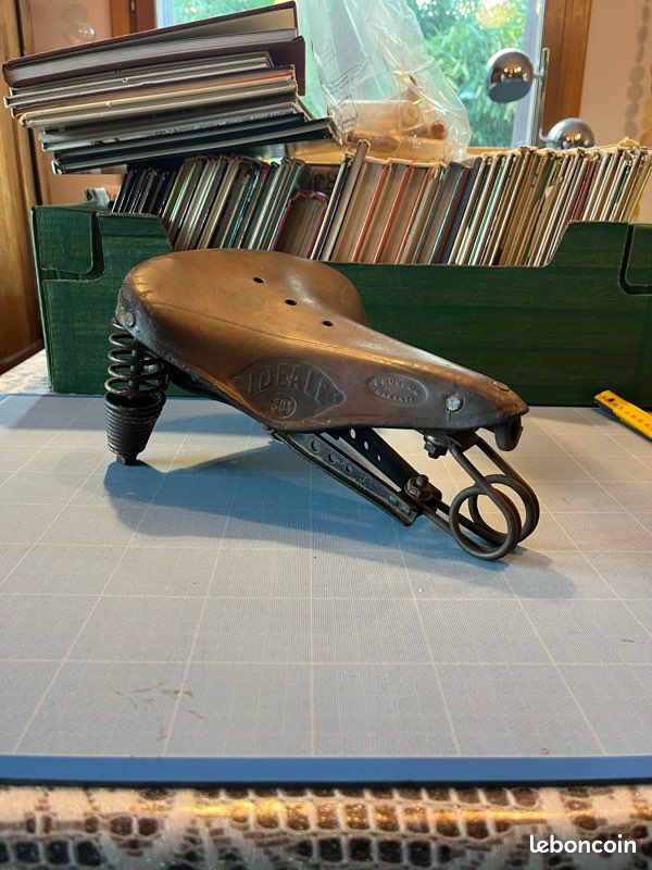Selle D'équitation Ancienne IDEALE – Taille 28 – Cuir – Voir Photos