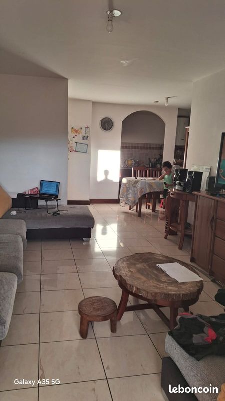 Appartement 3 pièces 76 m² · à Saint-Denis · 76 m² · 880 €