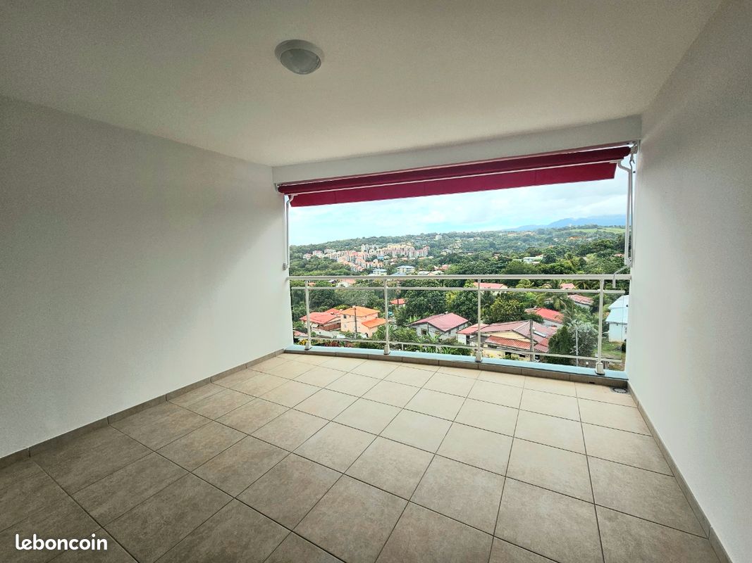 Appartement 2 pièces 39 m² · à Le Lamentin · 39 m² · 910 €