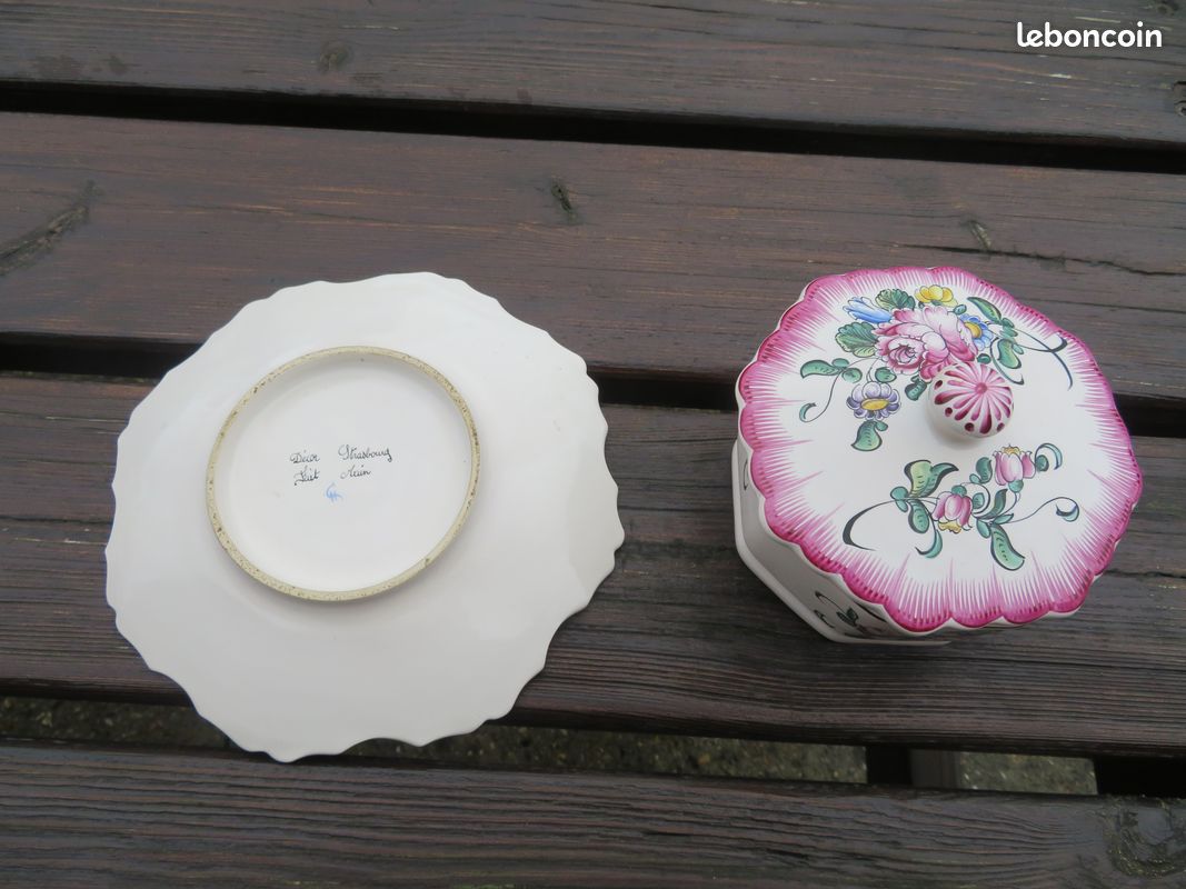 VINTAGE - Boîte/Bonbonnière en faïence avec sa soucoupe à décor de l'est - Strasbourg signé C.H(XXé) (image 7)