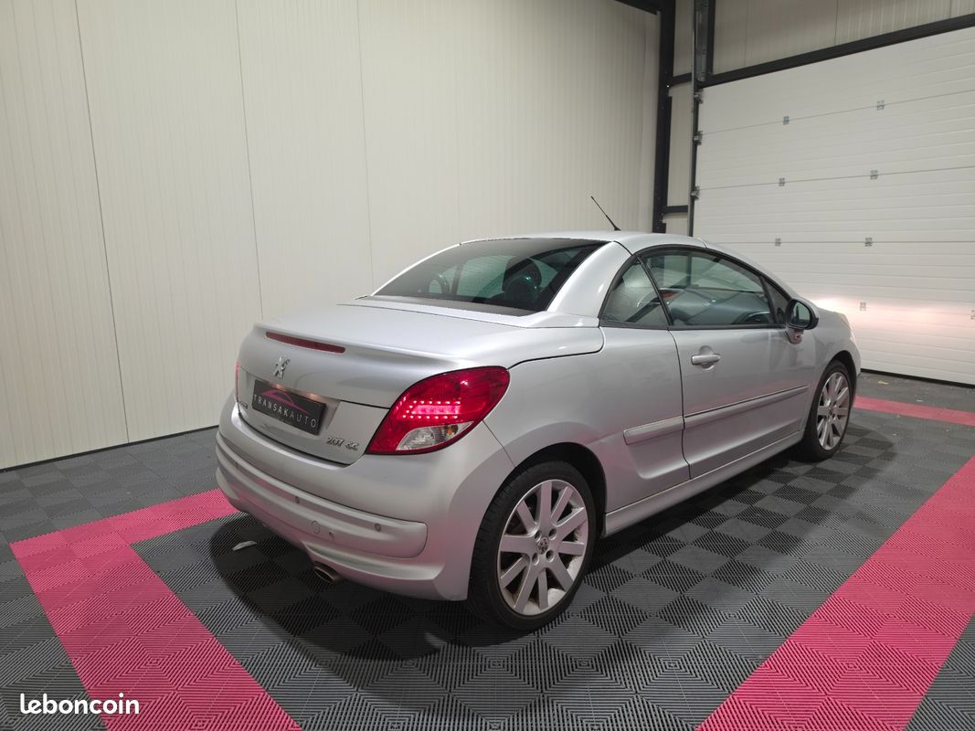 PEUGEOT 207 CC 1.6 HDi 112ch FAP BLUE LION Sport (image 3)