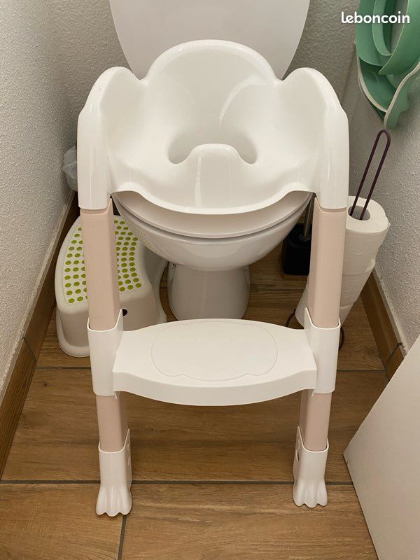 Réducteur toilette enfant avec marche (image 1)