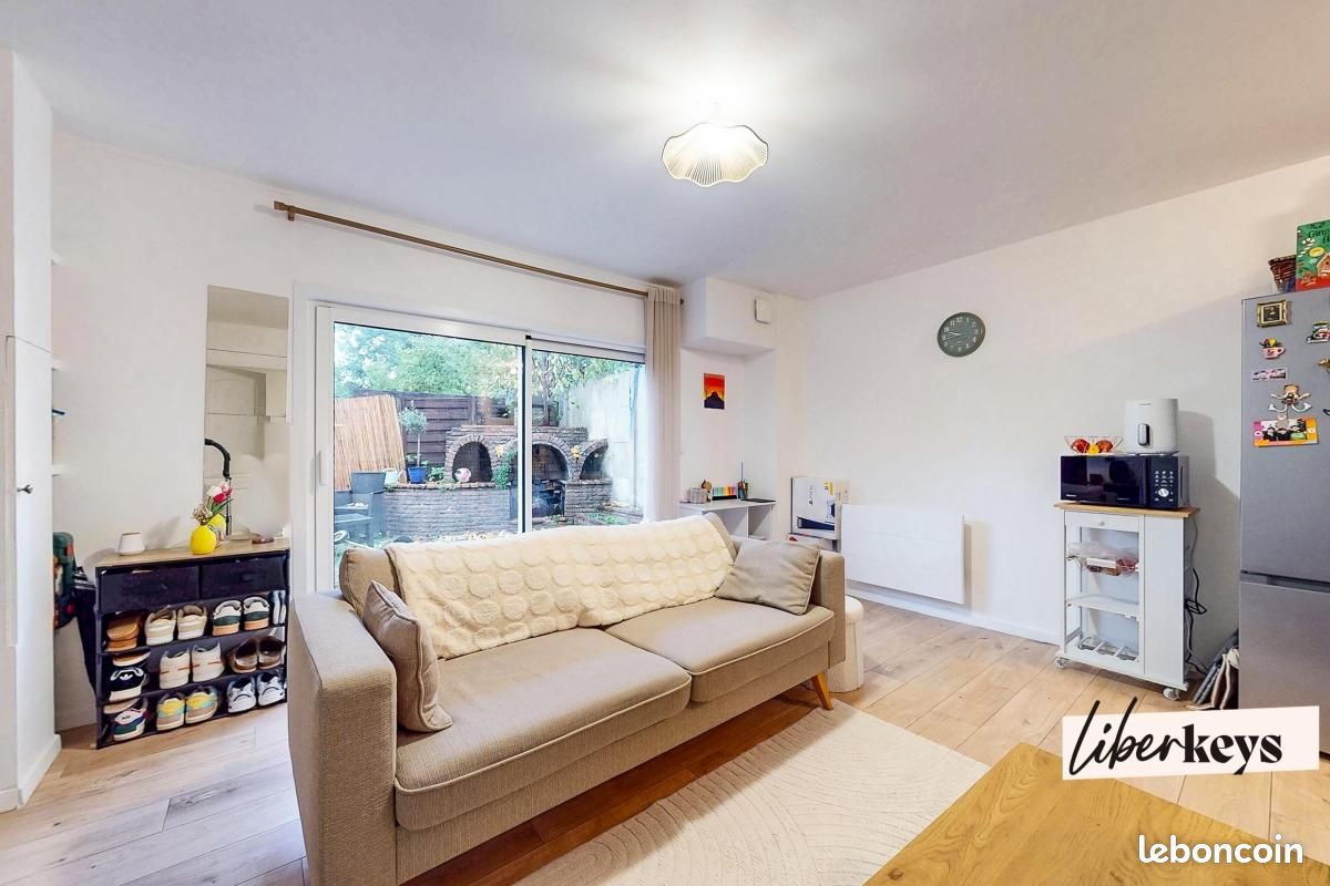 Immeuble 8 pièces 180 m² · à Tourcoing · 180 m² · 347 000 €