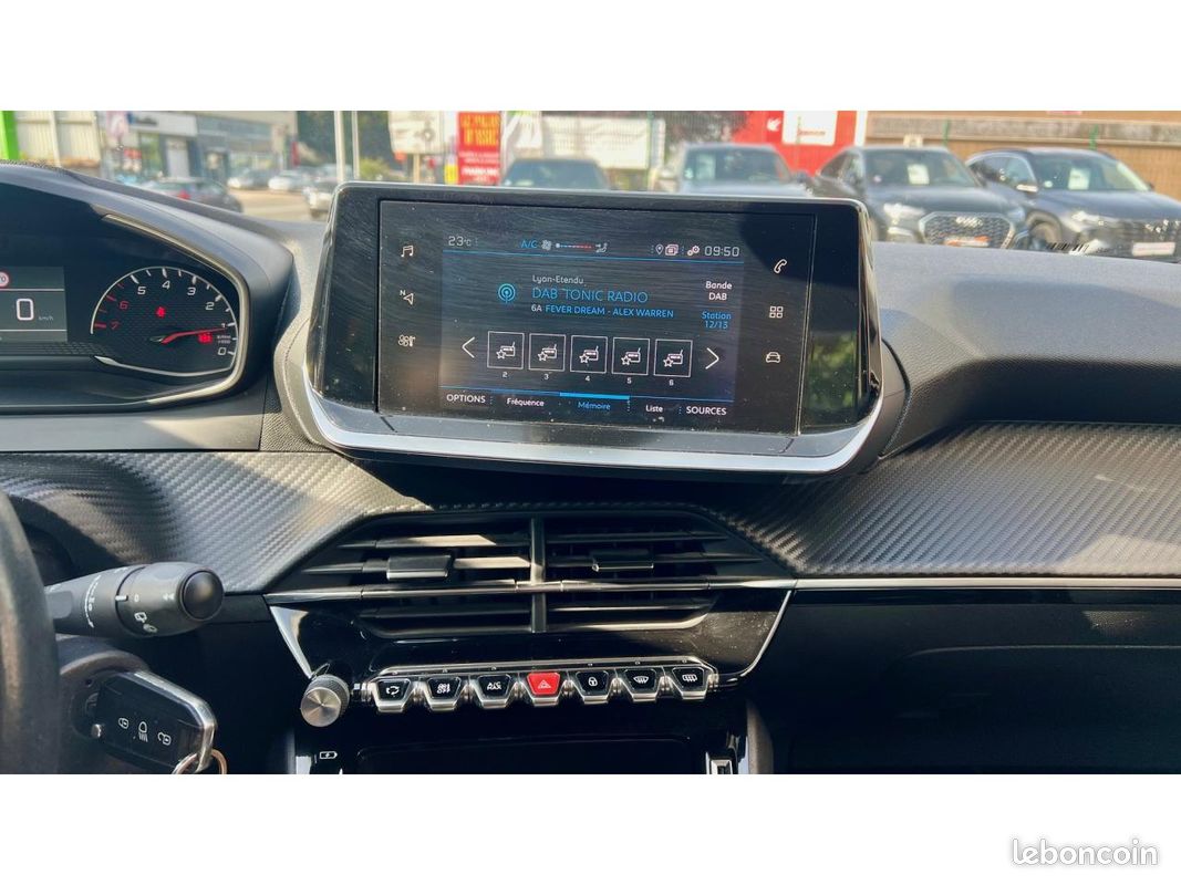 PEUGEOT 208 1.2i PureTech 12V S&S - 75 II 2019 BERLINE Active PHASE 1 (image 20)