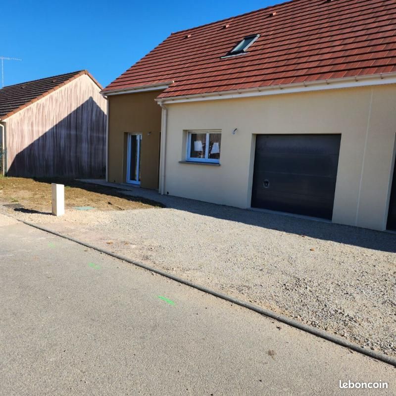 Maison 4 pièces 100 m² · à Neufchâtel-en-Saosnois · 100 m² · 800 €