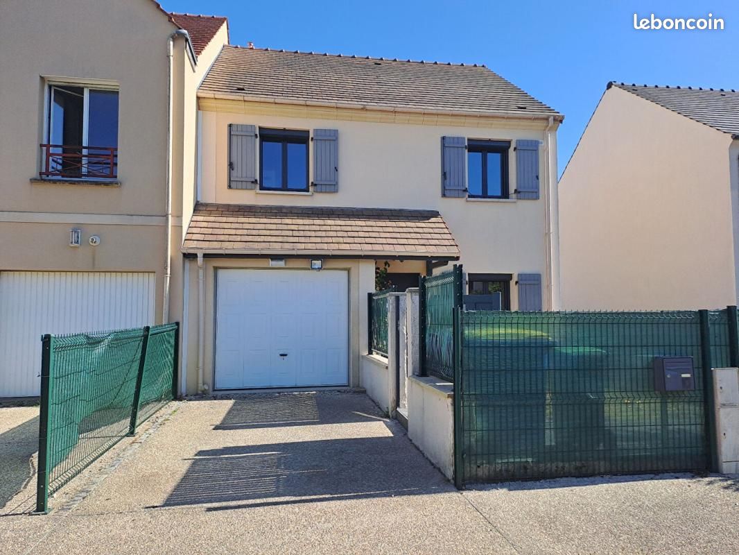 Maison 4 pièces 90 m² · à Orcemont · 90 m² · 298 000 €