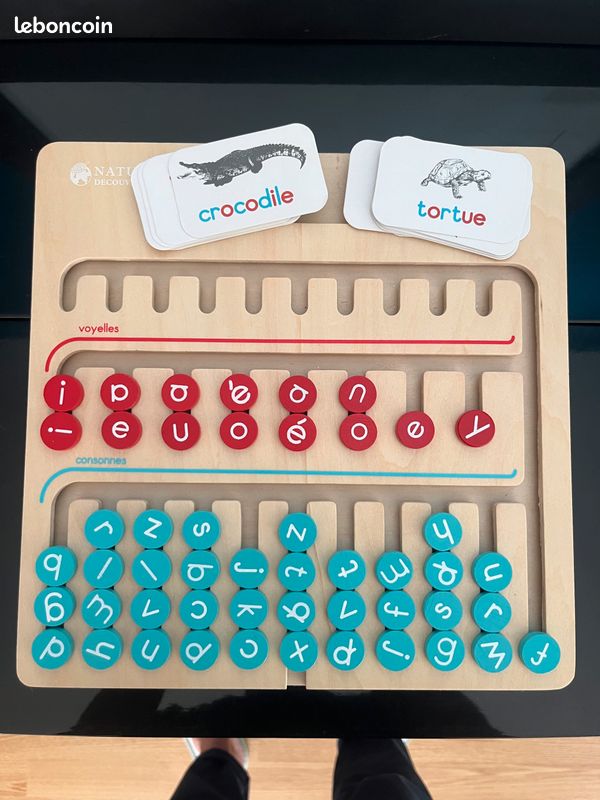 Tablette Alphabet en bois (image 1)