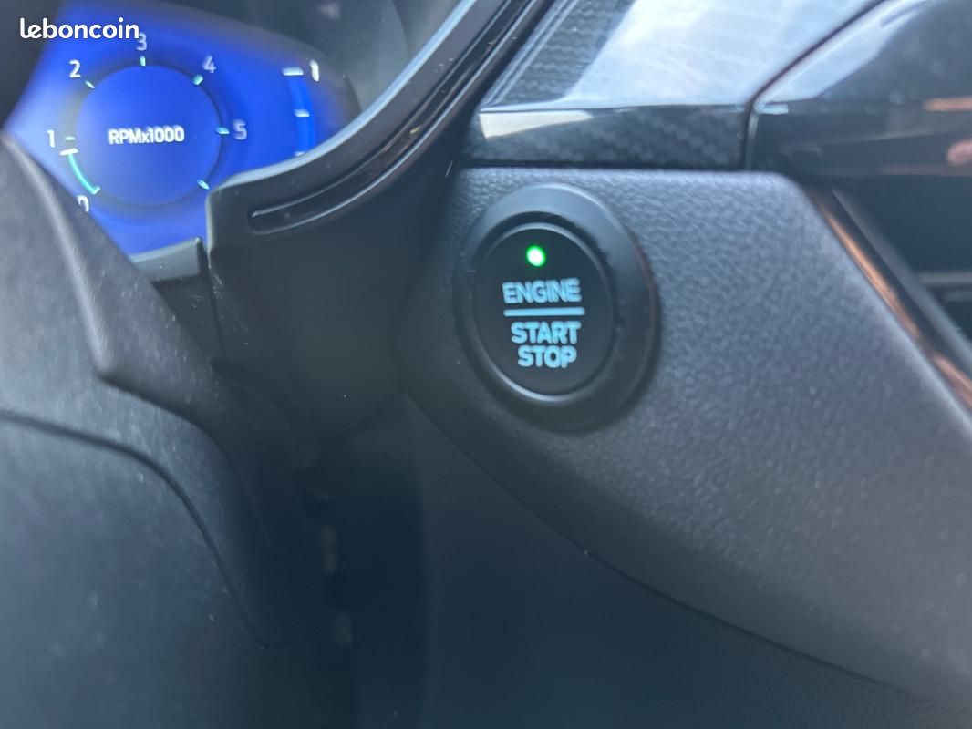 Ford Kuga 1.5 EcoBlue 120 S&S BVA8 ST-Line (image 28)