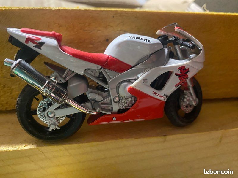 Lots motos (image 2)