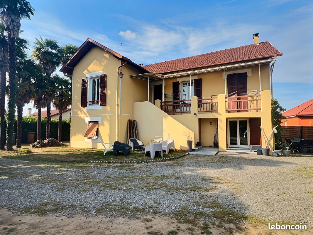 Maison 10 pièces 188 m² · à Lons · 188 m² · 249 000 €