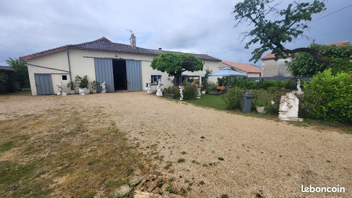 Maison 4 pièces 120 m² · à Blanzay · 120 m² · 156 500 €