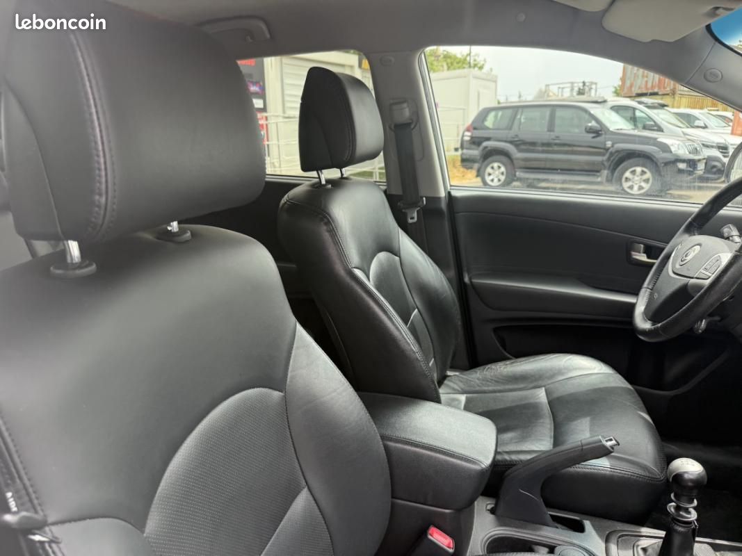 Ssangyong Korando 2.0 TD 175cv 200 e-XDI 2WD Luxe (image 17)