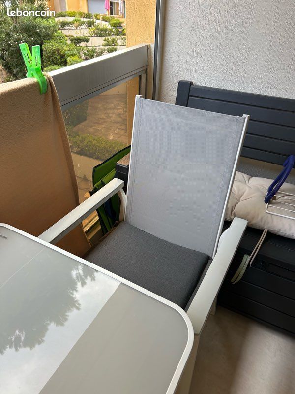Table et chaises de jardin /balcon (image 4)