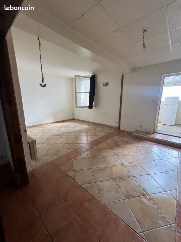 Maison 5 pièces 150 m² · à Aiguillon · 150 m² · 54 000 €