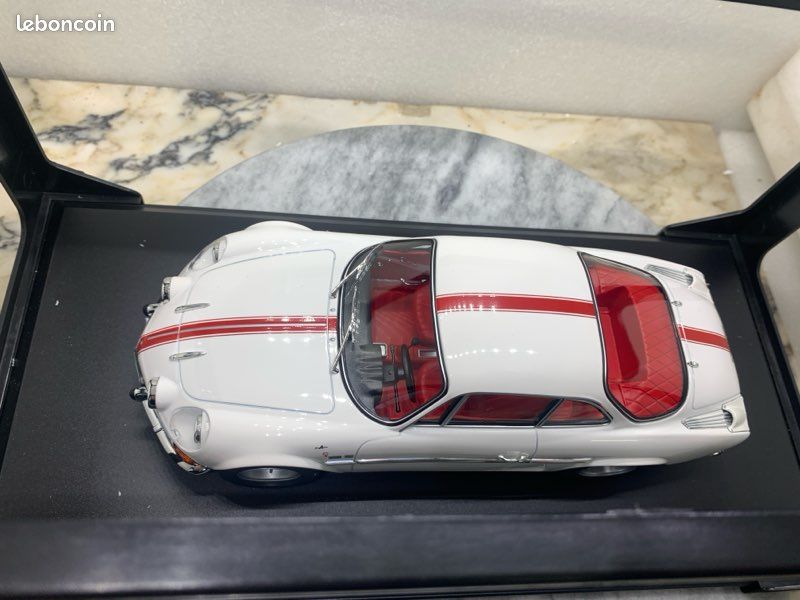 Modele reduit 1/18 alpine 1600s maisto - Collection