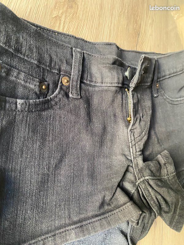 Short Levi’s (image 7)