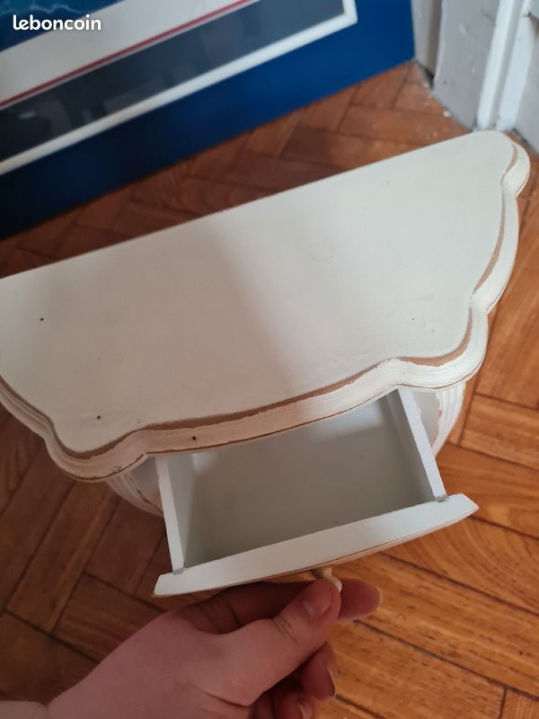 Petit meuble pour poupons (image 3)