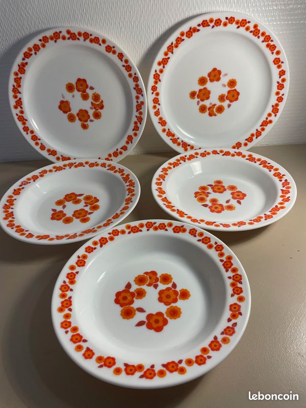 Lot De 5 Assiettes Creuses Arcopal Motif Pomme - Vintage Années 70, Verre Opale, France