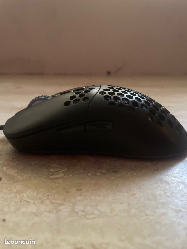 Souris gamer filaire (image 2)