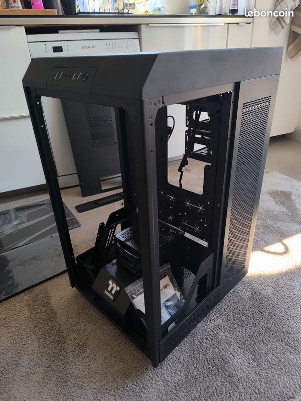 Vends gr1'dz tour thermaltake 900 (image 2)