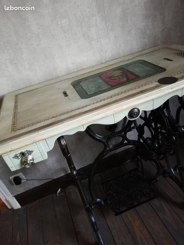 Ancienne Table Console Machine à Coudre Singer En Bois Massif - Style Industriel