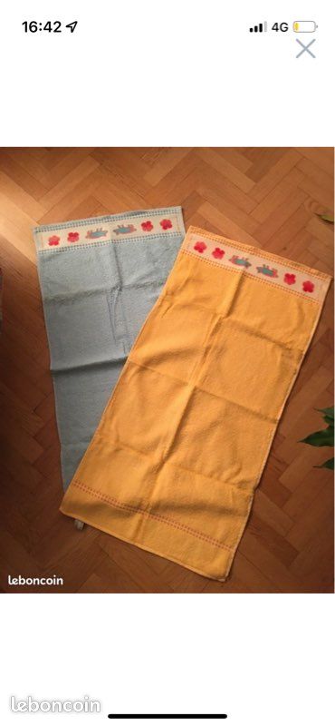 2 serviettes NAFNAF neuves (image 1)
