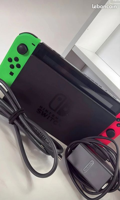 Switch (image 1)