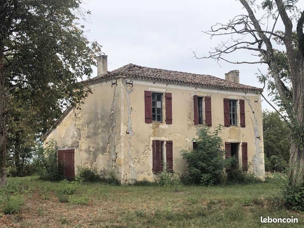 Maison 5 pièces 128 m² · à Sainte-Maure-de-Peyriac · 128 m² · 40 000 €