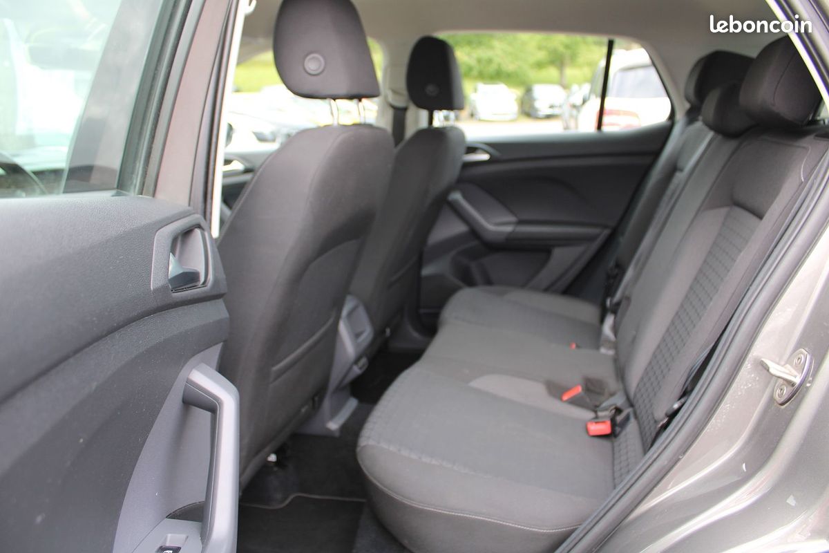 Volkswagen T-CROSS 1L6 TDI DSG LOUNGE BUSINESS DIESEL BOITE AUTO GRAND GPS 3D RÉGULATEUR ADAPTATIF (image 10)