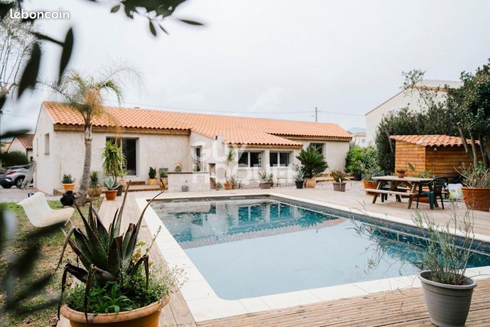 Villa 4 pièces 160 m²