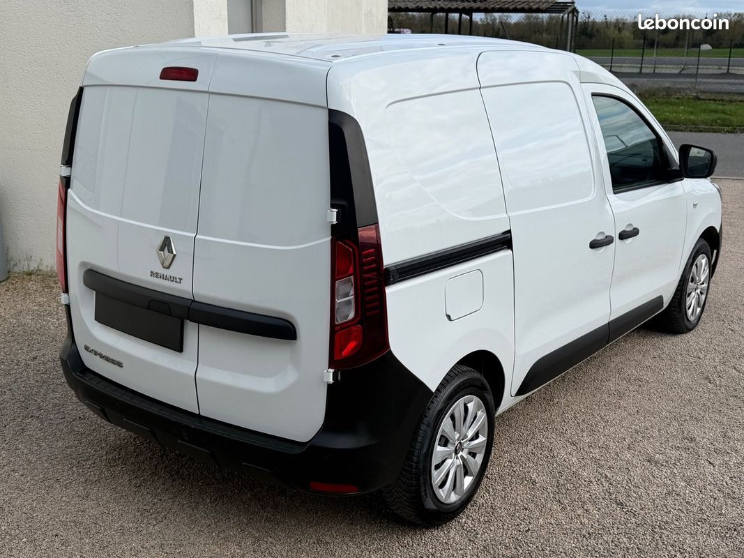 RENAULT Express Van (K67) 1.5 DCI 95 CH S&S / TVA RECUPERABLE / Reprise possible (image 4)