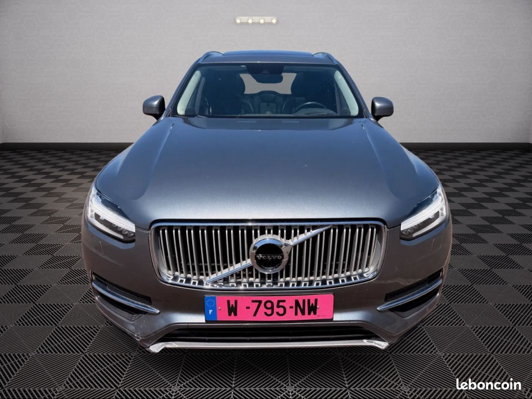 Volvo XC90 D5 225ch Inscription AWD Geartronic - Toit Ouvrant Pano, Cuir Nappa, Caméra de recul (image 2)
