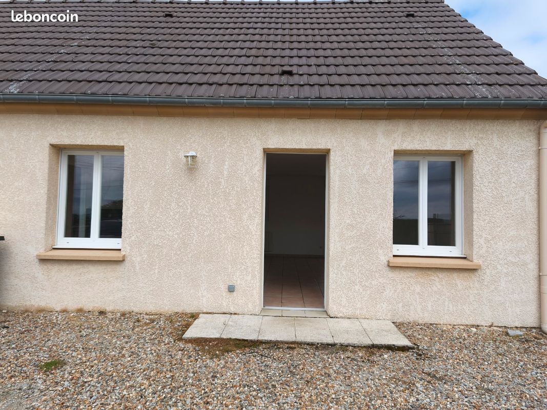 Maison 3 pièces 80 m² · à Saint-Saire · 80 m² · 550 €