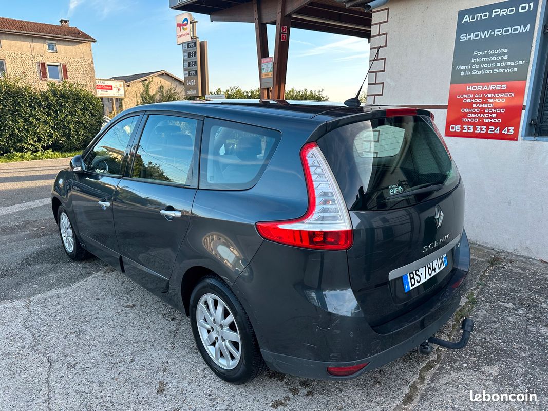 RENAULT Grand SCENIC III 1.9 DCI 130 Privilège/GPS/BV6 - Toit ouvrant  panoramique Gtie 1 an - CPM Auto