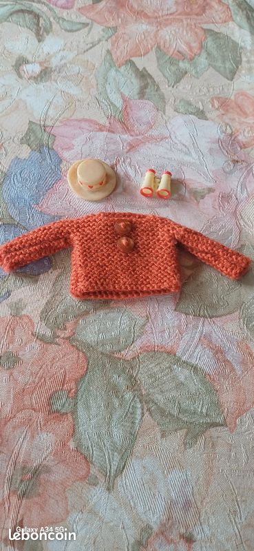 Ensemble Barbie pull fait main, chapeau et jumelles (image 1)
