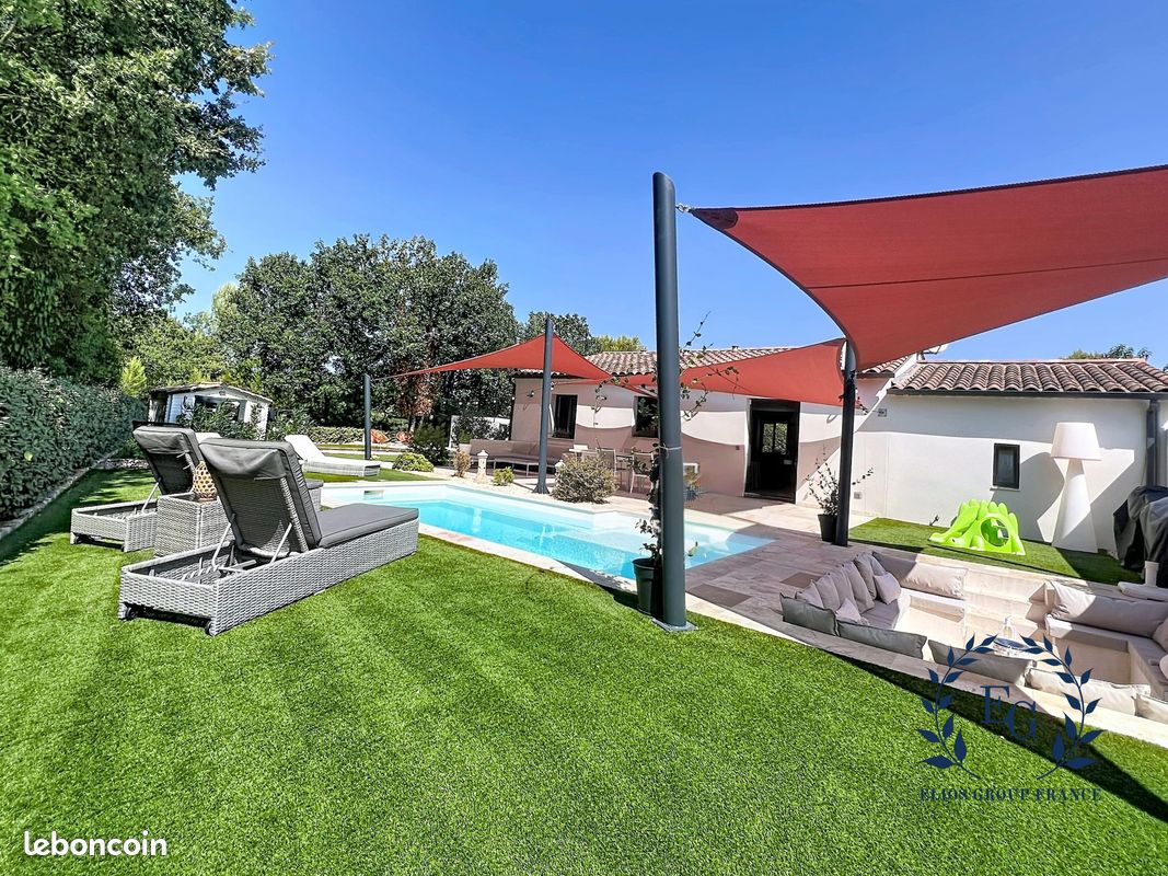 Maison 5 pièces 122 m² · à Rocbaron · 122 m² · 510 000 €