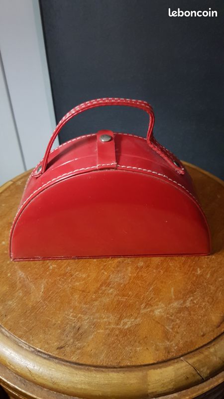 Boîte De Rangement Valise Rouge En Fer Blanc - Dimensions 22x17x10,8 Cm, Multifonction, Pour Cosmétiques, Bijoux, Bureau, Portable