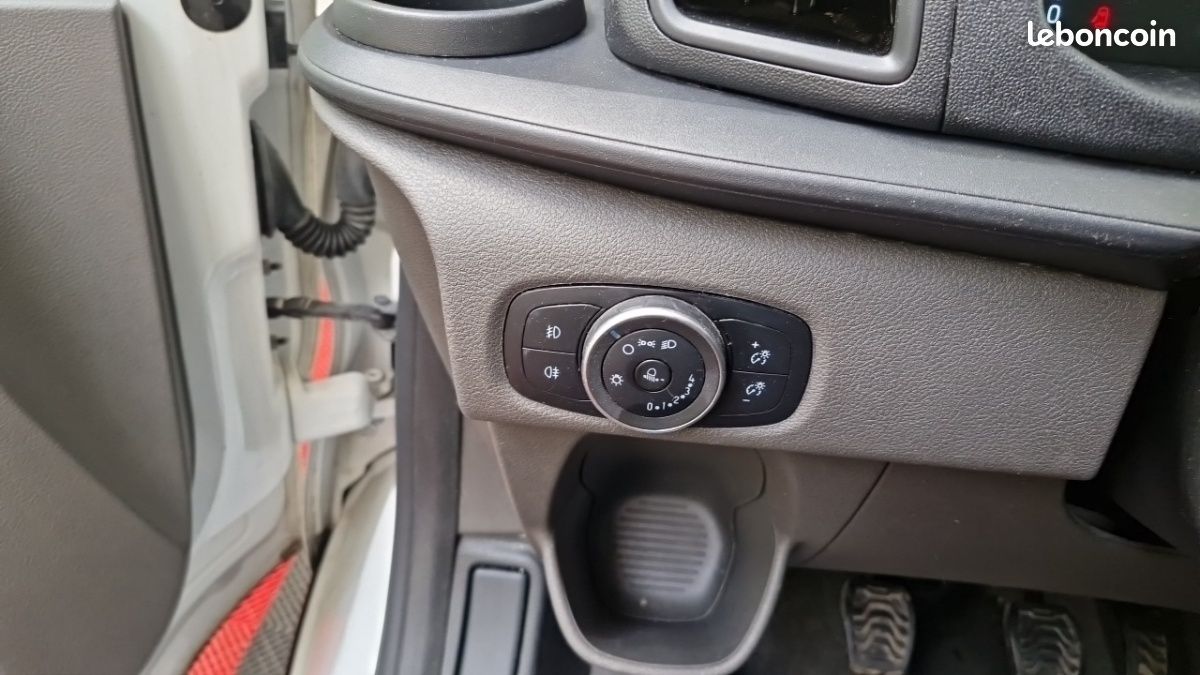 Ford Transit Custom CABINE APPROFONDIE L2H1 2.0 Ecoblue 130 Trend Business (image 17)