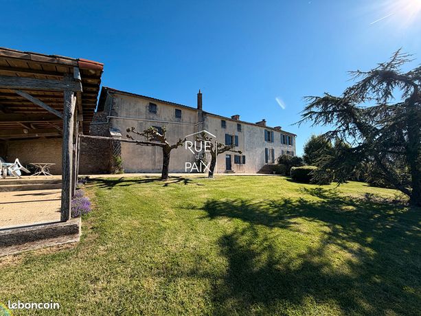 Propriété 7 pièces 180 m²