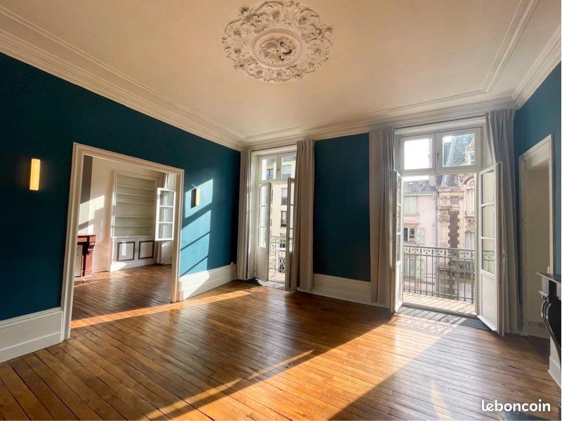 Appartement 5 pièces 109 m² · à Limoges · 109 m² · 930 €/mois