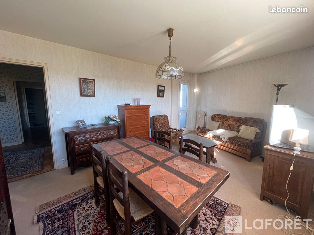 Appartement 3 pièces 67 m² · à Audincourt · 67 m² · 24 000 €