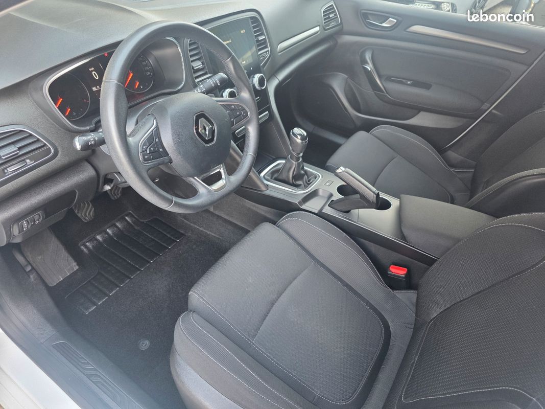 💎renault megane estate 1.5 blue dci 115 ch bvm6 business 💎1ère main - 5 places (image 8)