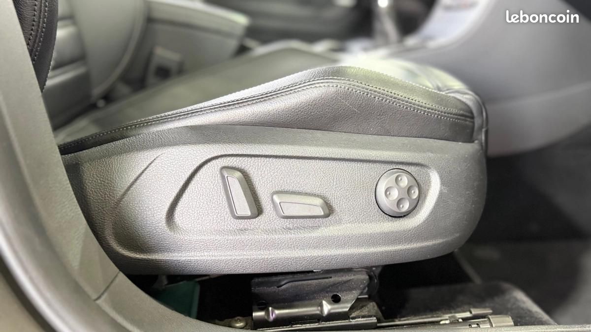 Volkswagen Passat C.CONFOR Basis / GPS RADARS AV AR SIEGES ELECTRIQUES (image 21)