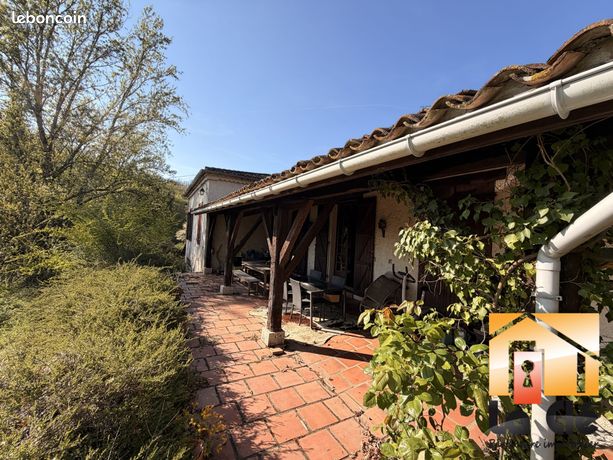Maison 6 pièces 237 m²
