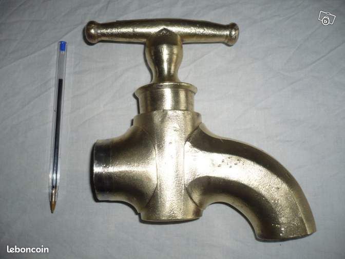 Robinet ancien en bronze(scop87) (image 1)