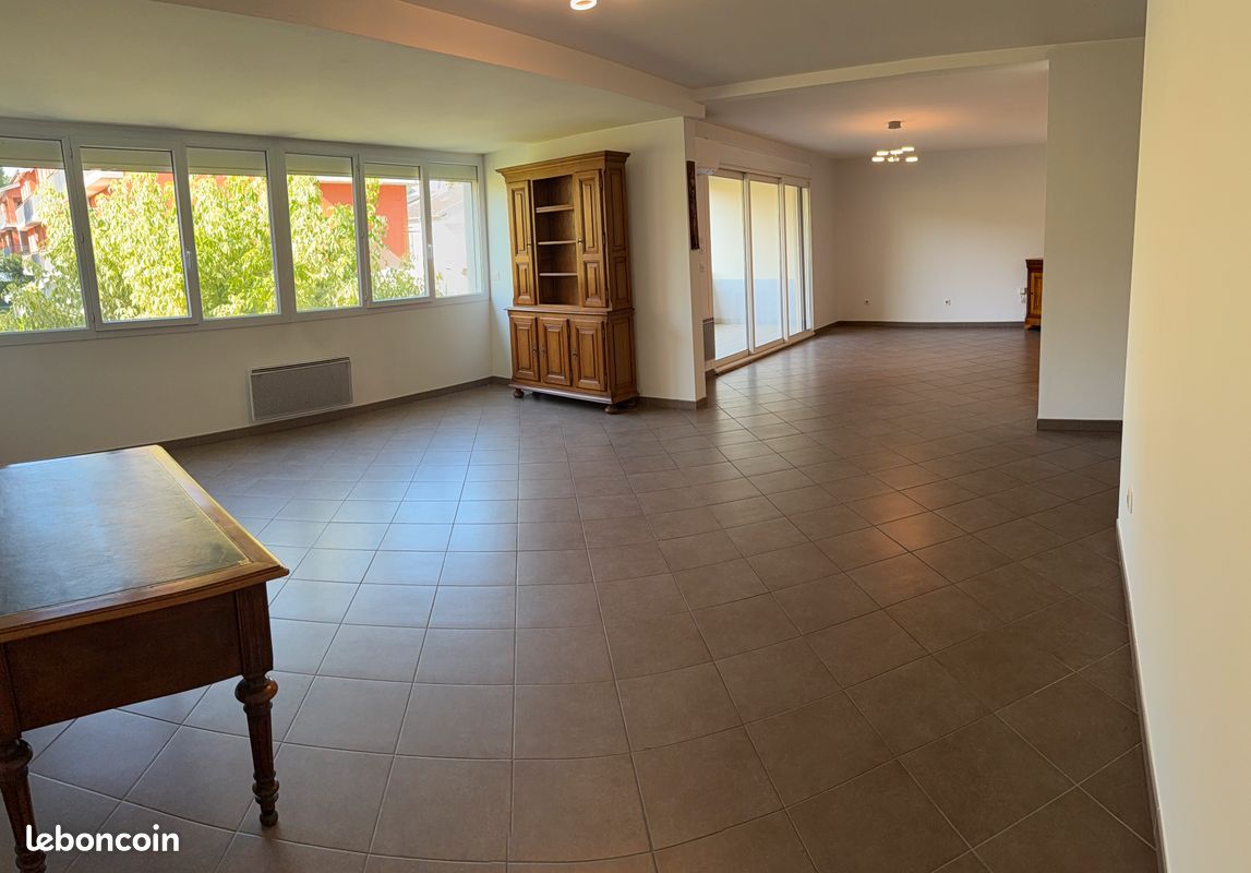 Appartement 3 pièces 109 m² · à Montauban · 109 m² · 210 000 €
