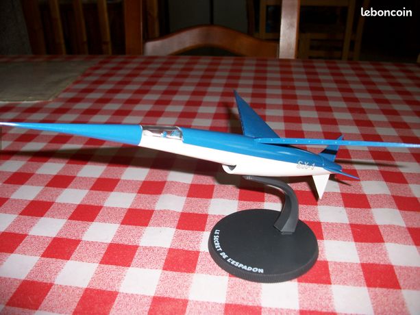 Figurine Magnet L'avion rouge BLAKE ET MORTIMER